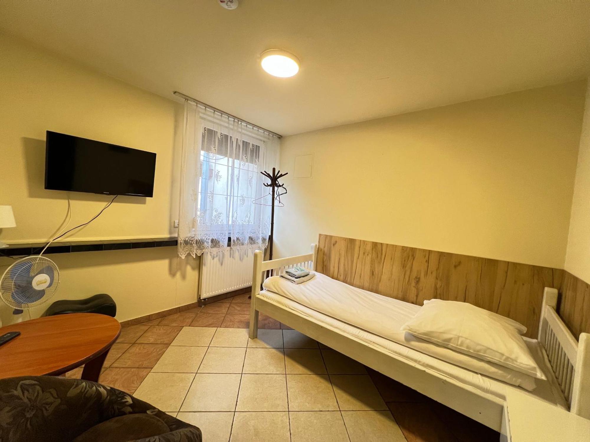 Etna - Hostel -Noclegi 제수프 외부 사진
