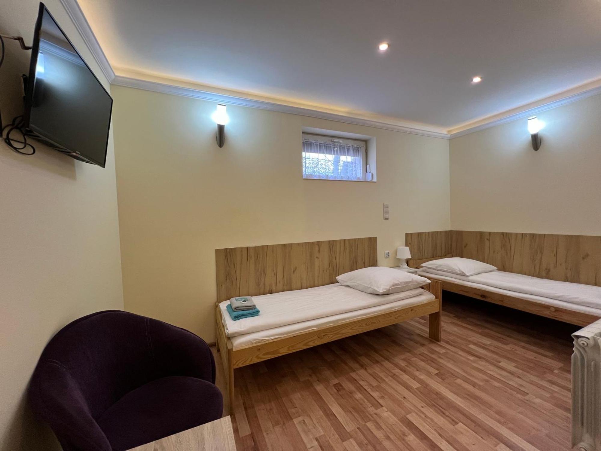 Etna - Hostel -Noclegi 제수프 외부 사진