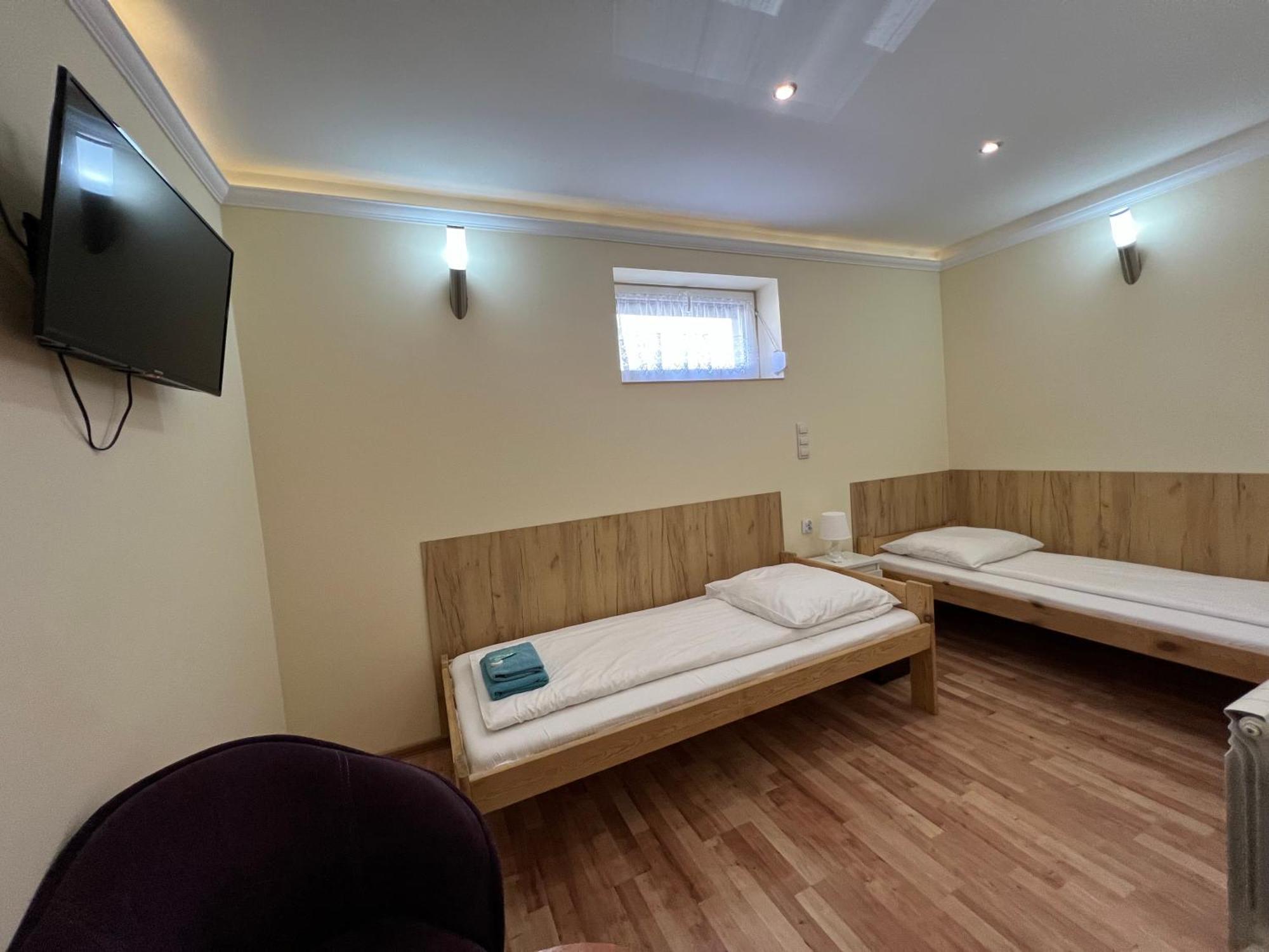 Etna - Hostel -Noclegi 제수프 외부 사진