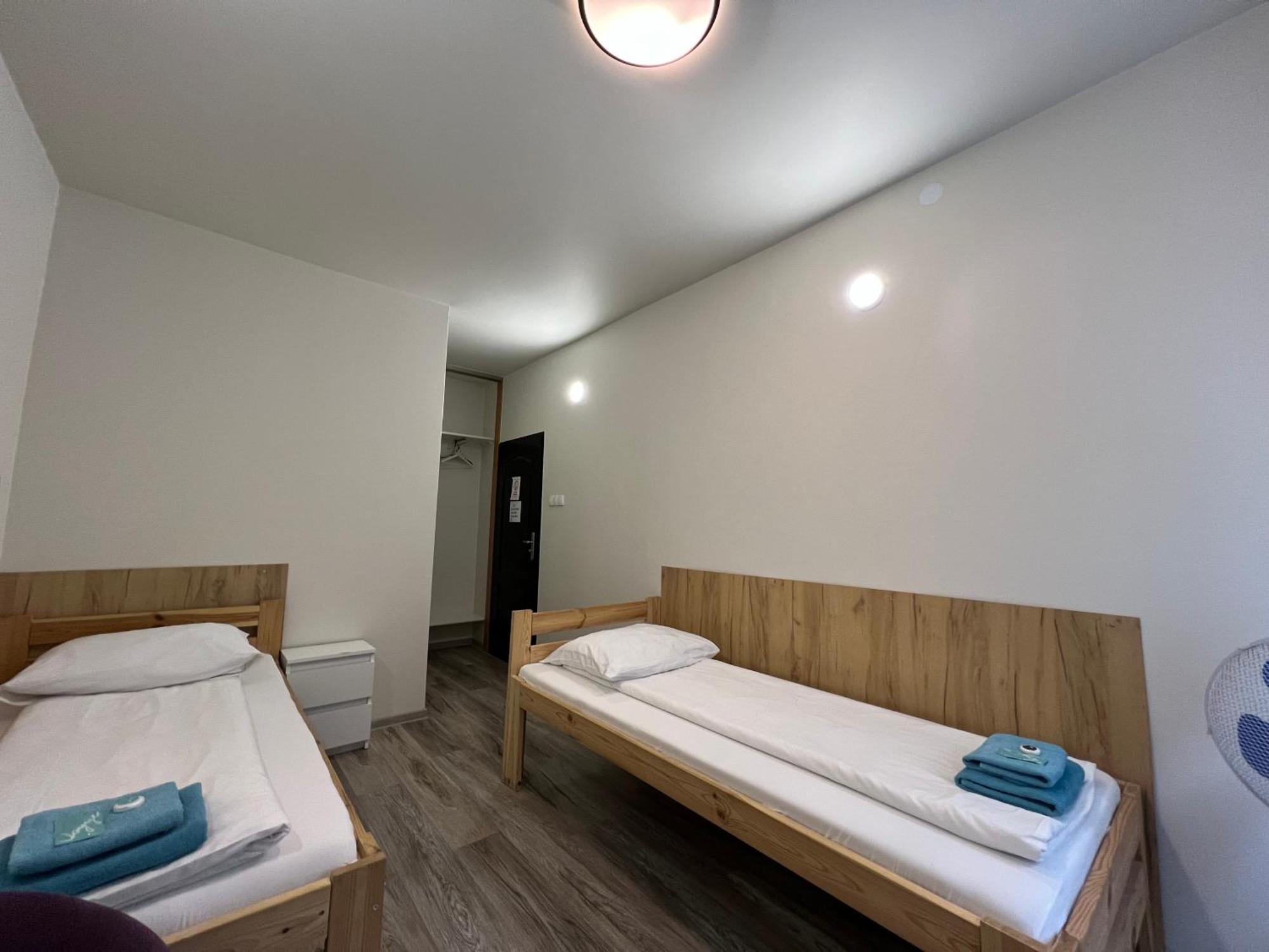 Etna - Hostel -Noclegi 제수프 외부 사진