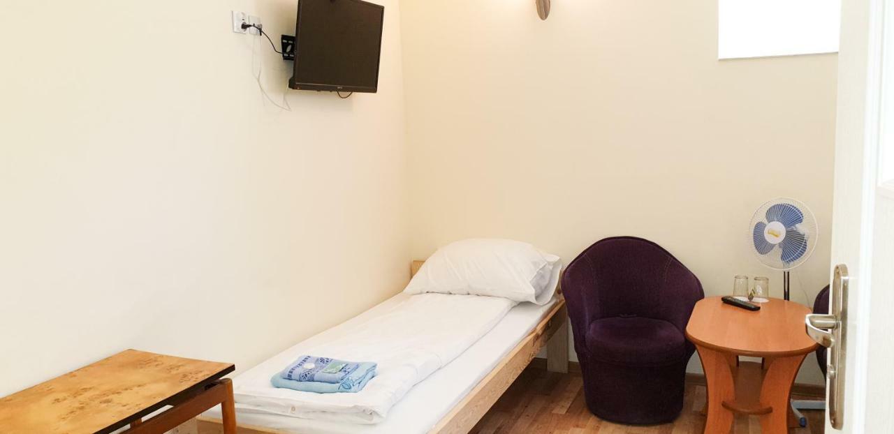 Etna - Hostel -Noclegi 제수프 외부 사진